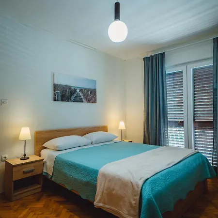 Guest house Seaside Seget Vranjica