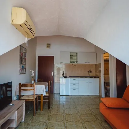 Seaside Πανσιόν Seget Vranjica