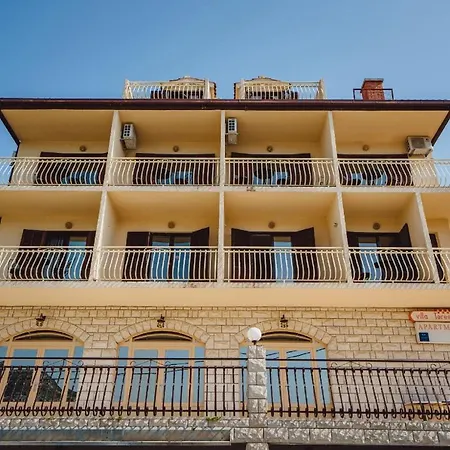 Seaside Seget Vranjica